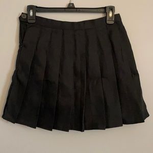 Women’s pleated skirt